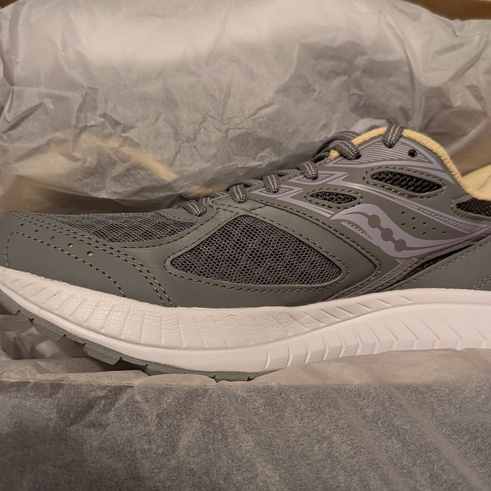 Saucony NITB Cohesion 13 Gray and White Women's Shoes